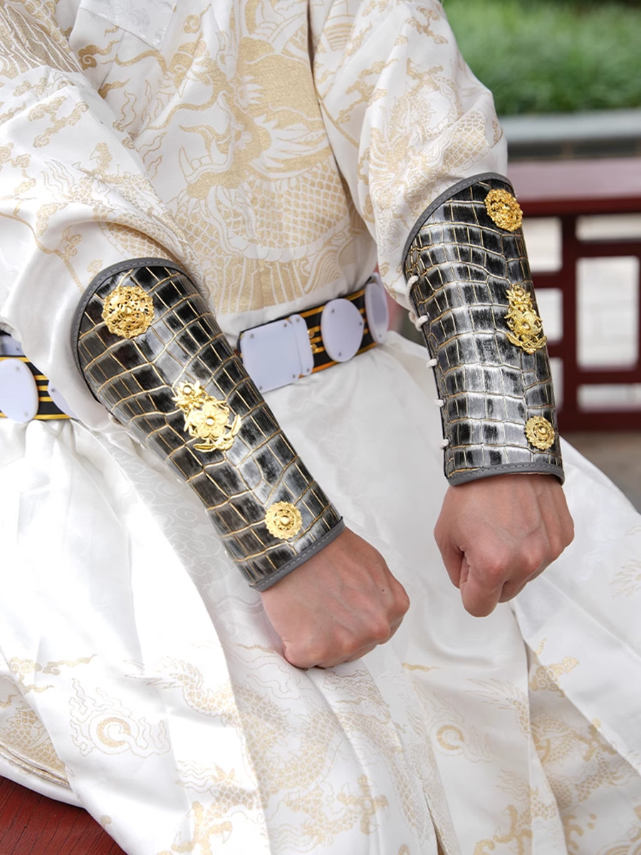 Photography Of A Man - Deri Ninja Savaşçı Kılıç Ustası Bilekliği