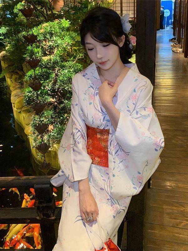 Geleneksel Japon Kimono Tarzı  - Photography Of The Year incelemesi ve fiyatı